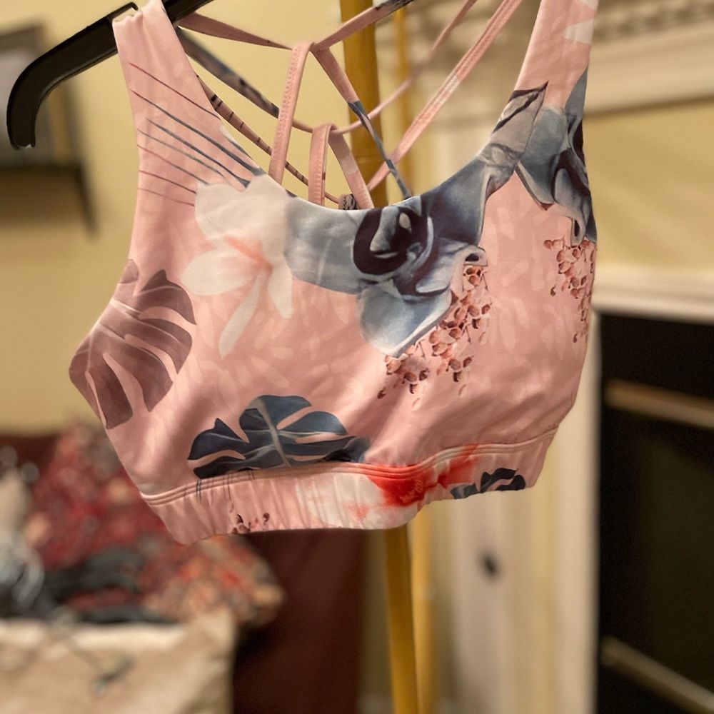 TallyUp workout crop sports bra• pink, blue and white print •sz XL